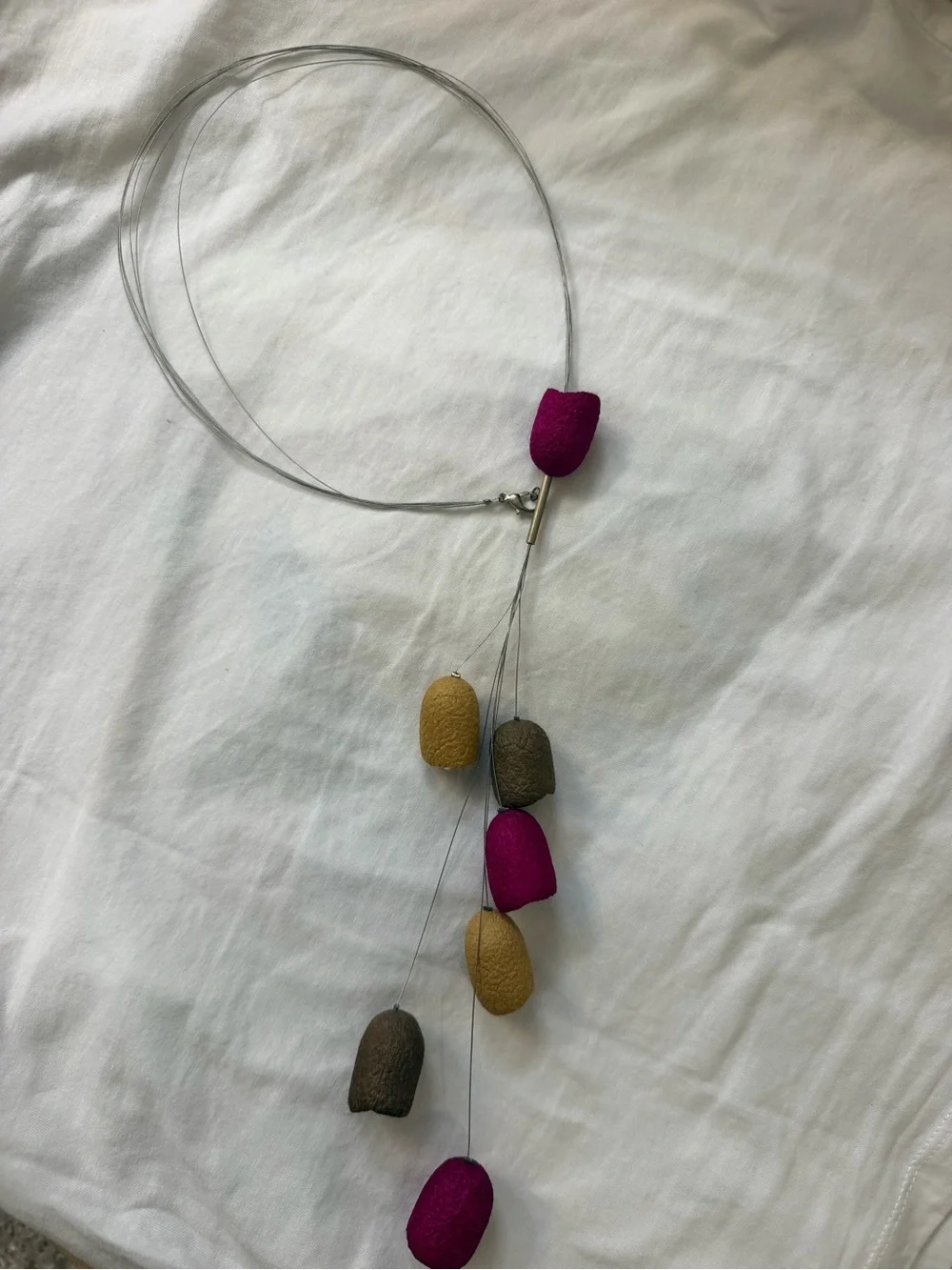 Women’s Multi-Bead Fuchsia and Tan Lariat Necklace